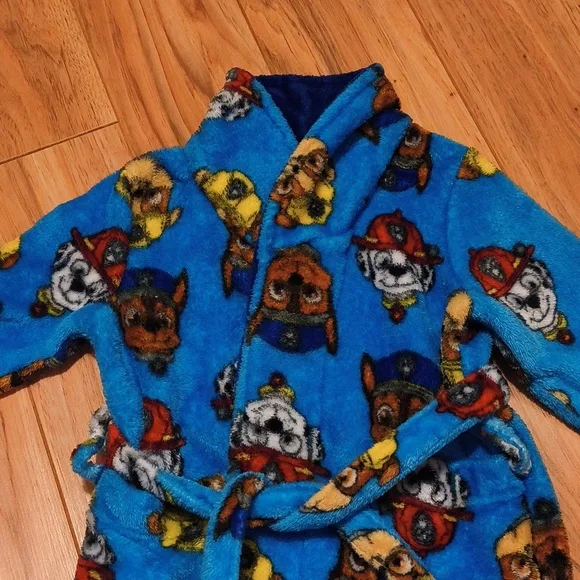 Boys Robe - Picture 2 of 4